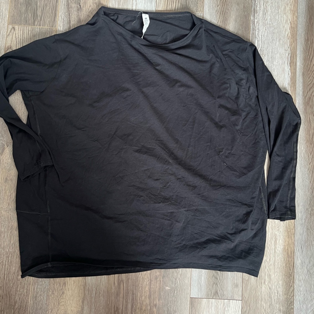 lululemon athletica Black Long Sleeve Tee